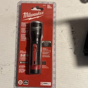 Milwaukee 2107 Focusing Flashlight - Black NEW